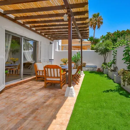 Villa Mateo With An Ocean View